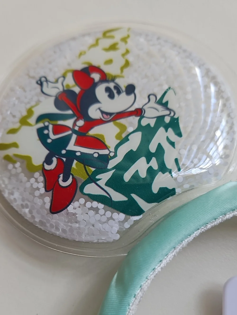 NWT Minnie And Mickey Wimter Scene Mint Velvet Padded Headband - Mint Green